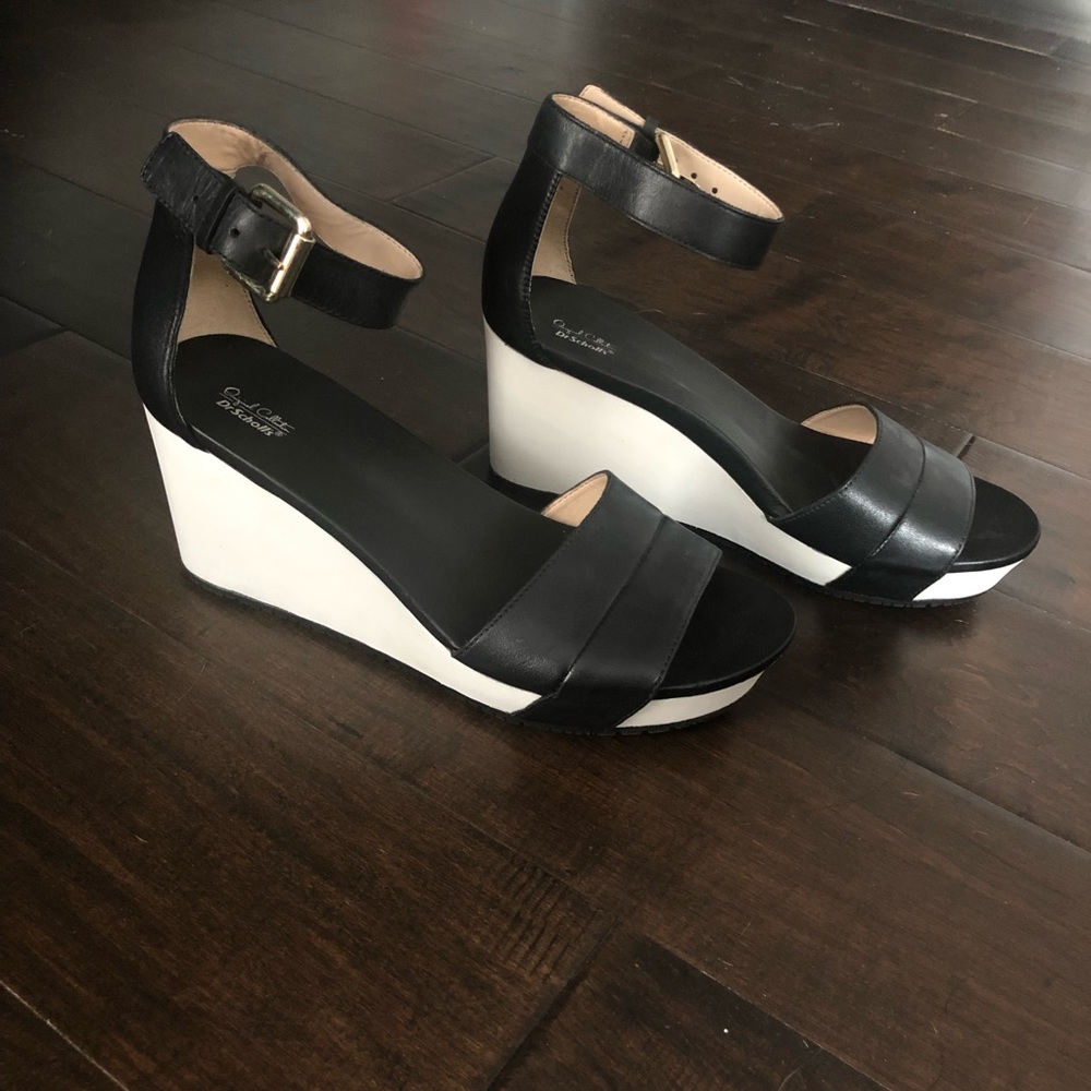 Dr Scholl’s wedges! Brand new, comfy and cute.